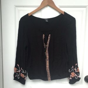 Forever 21 Black Embroidered Floral Top Medium